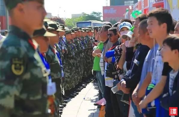 P1z1YomN21oYv2qO.jpg