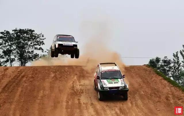 RmL6F841MEEXz1Tm.jpg