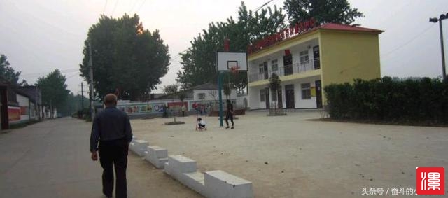 jIZBHI55IrcT15IH.jpg