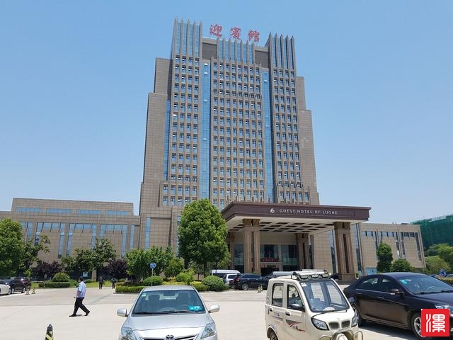 m785Ooz8e57tC7C4.jpg